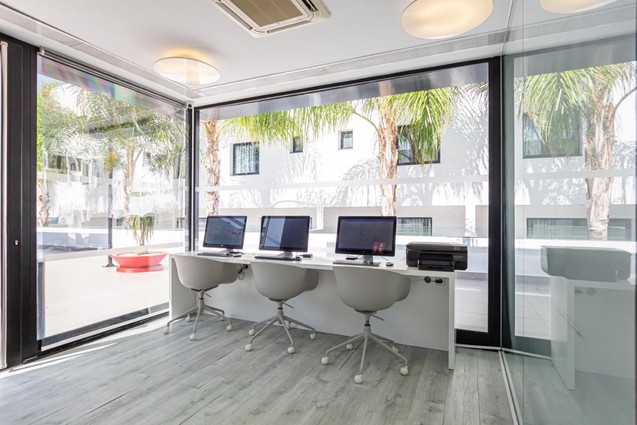 Migjorn Ibiza Suites & Spa Platja d'en Bossa Eksteriør billede
