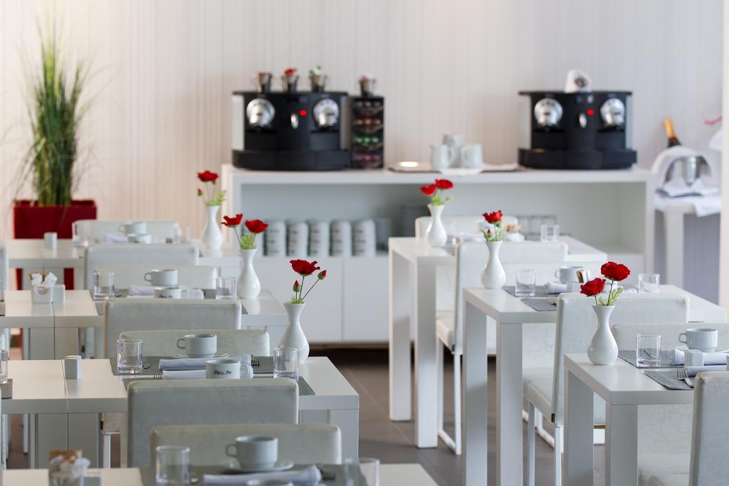 Migjorn Ibiza Suites & Spa Platja d'en Bossa Eksteriør billede